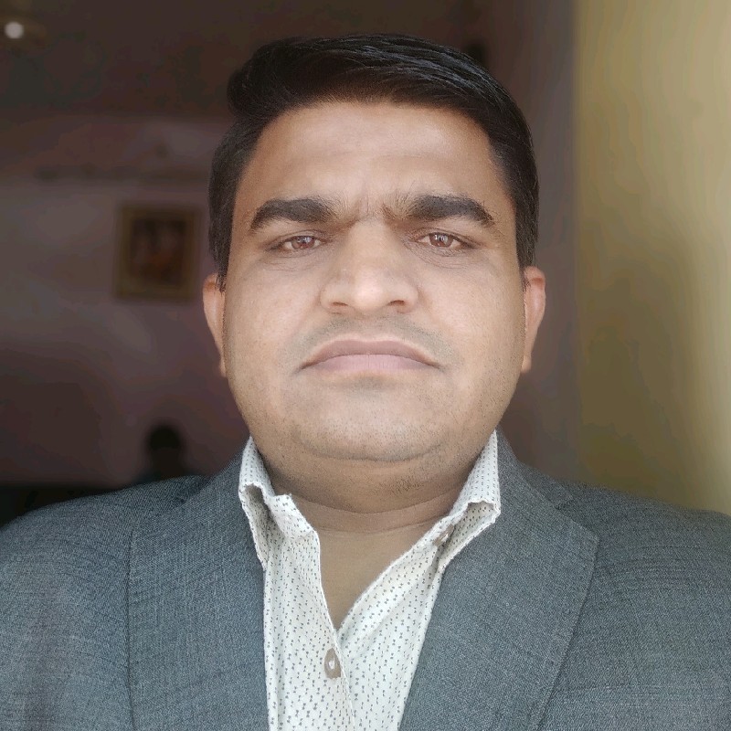 Pravin tikar