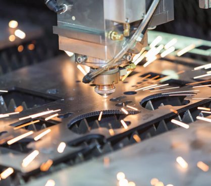 A-luxury-shoe-manufacturer-improves-its-time-to-market-by-15%-with-YASH’s-mobility-solution